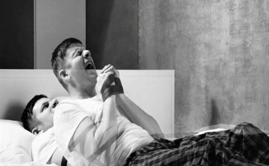 Nằm mơ thấy bị bóng đè đánh con gì? 2 Mơ bị bóng đè đánh con gì